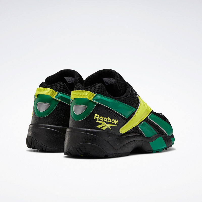  reebok板鞋/休闲鞋