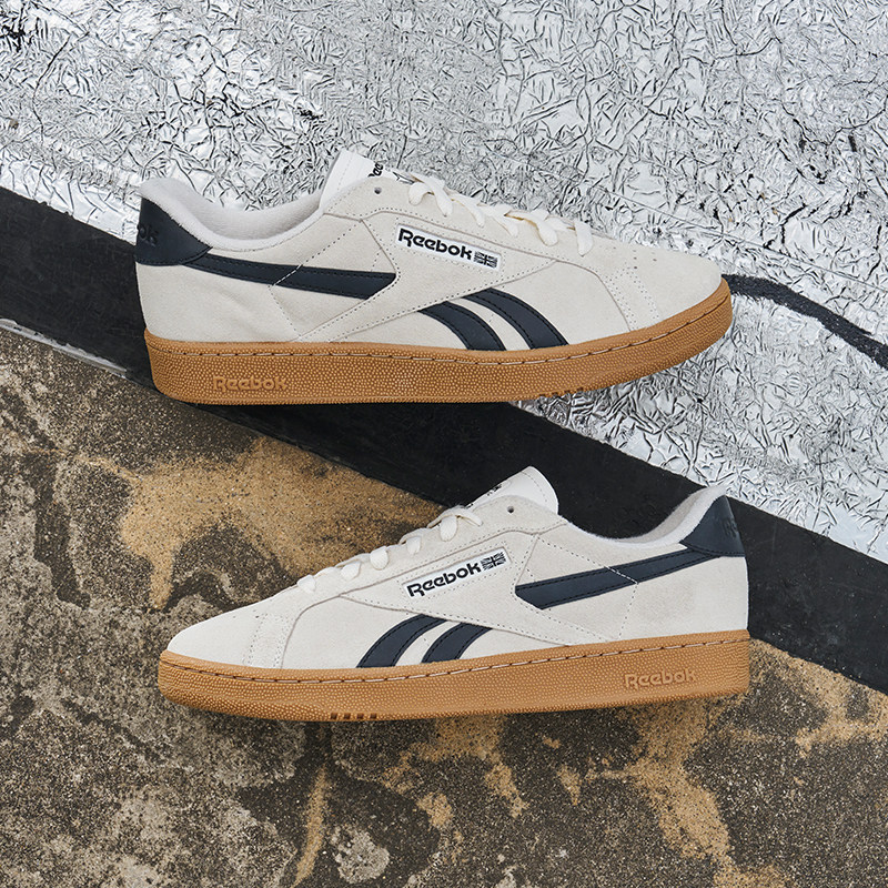  reebok板鞋