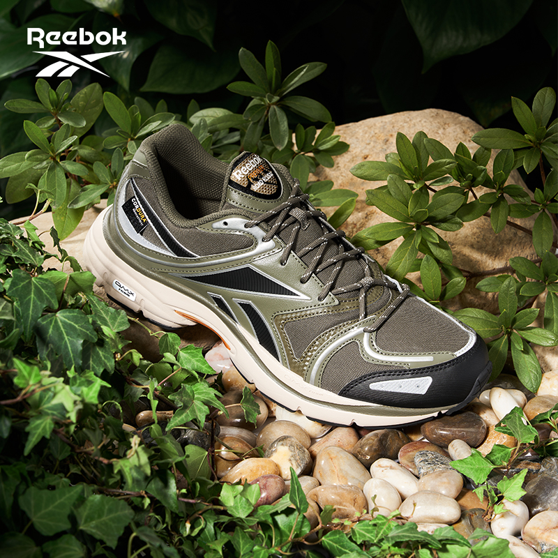  reebok板鞋/休闲鞋