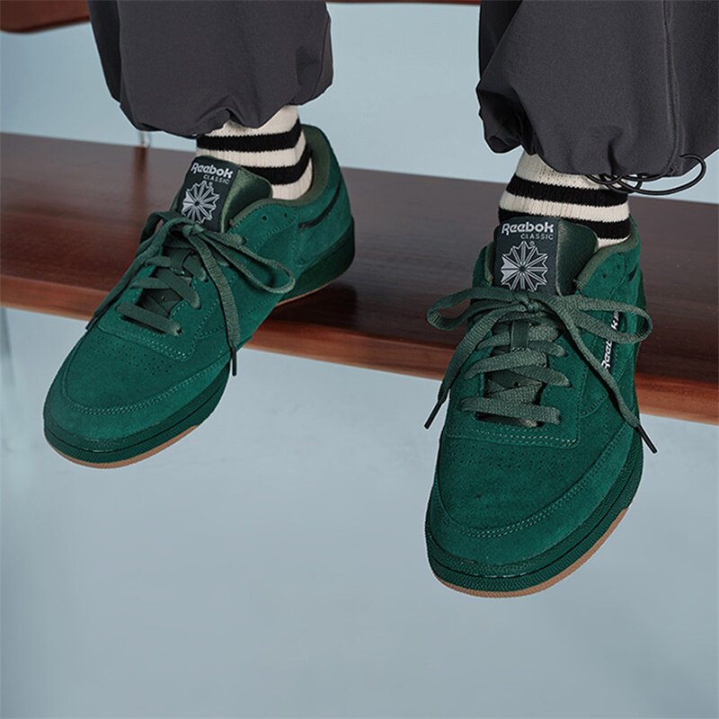  reebok板鞋