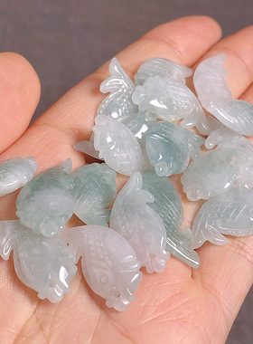 翡翠小鱼吊坠挂件 玉石小锦鲤玉坠DIY手链饰品配件