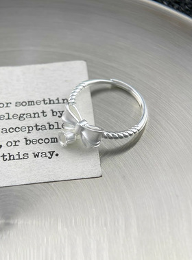 在逃公主蝴蝶结铃兰戒指女镀925银小众设计级感气质甜美花朵指