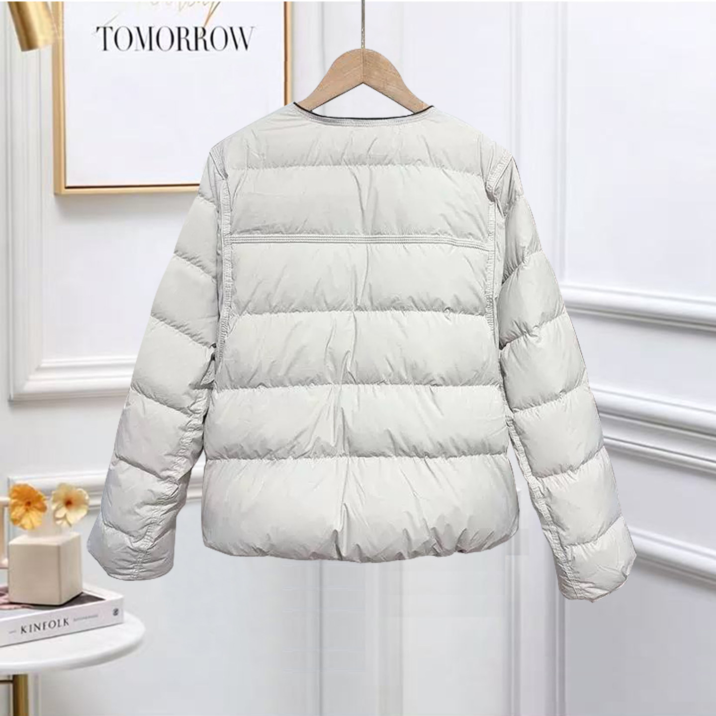 2025年新款圆领轻薄羽绒服女短款冬季小个子90白鸭绒时尚宽松外套