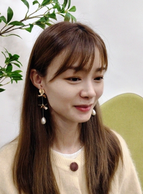 日系新中式婚礼金色花朵珍珠耳饰