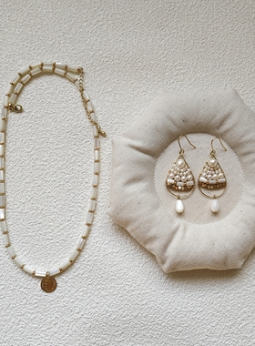 kari show日系ins风小众高级感简约天然淡水珍珠白贝叠戴颈联项链