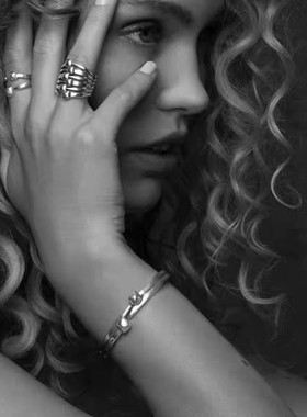 西班牙UNDE50钉子手镯情侣欧美轻奢极简百搭高级感叠戴男女款手环