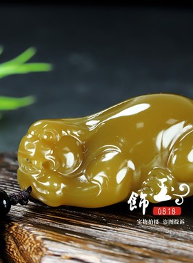 新疆和田玉貔貅手把件