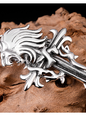 日本动漫狮子头男士十字架吊坠