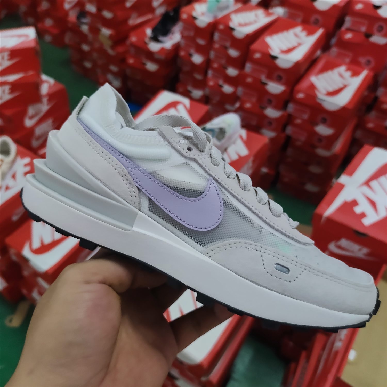 耐克夏季新款女鞋NIKE WAFFLE ONE网面透气休闲跑步鞋 DC2533-600-图1