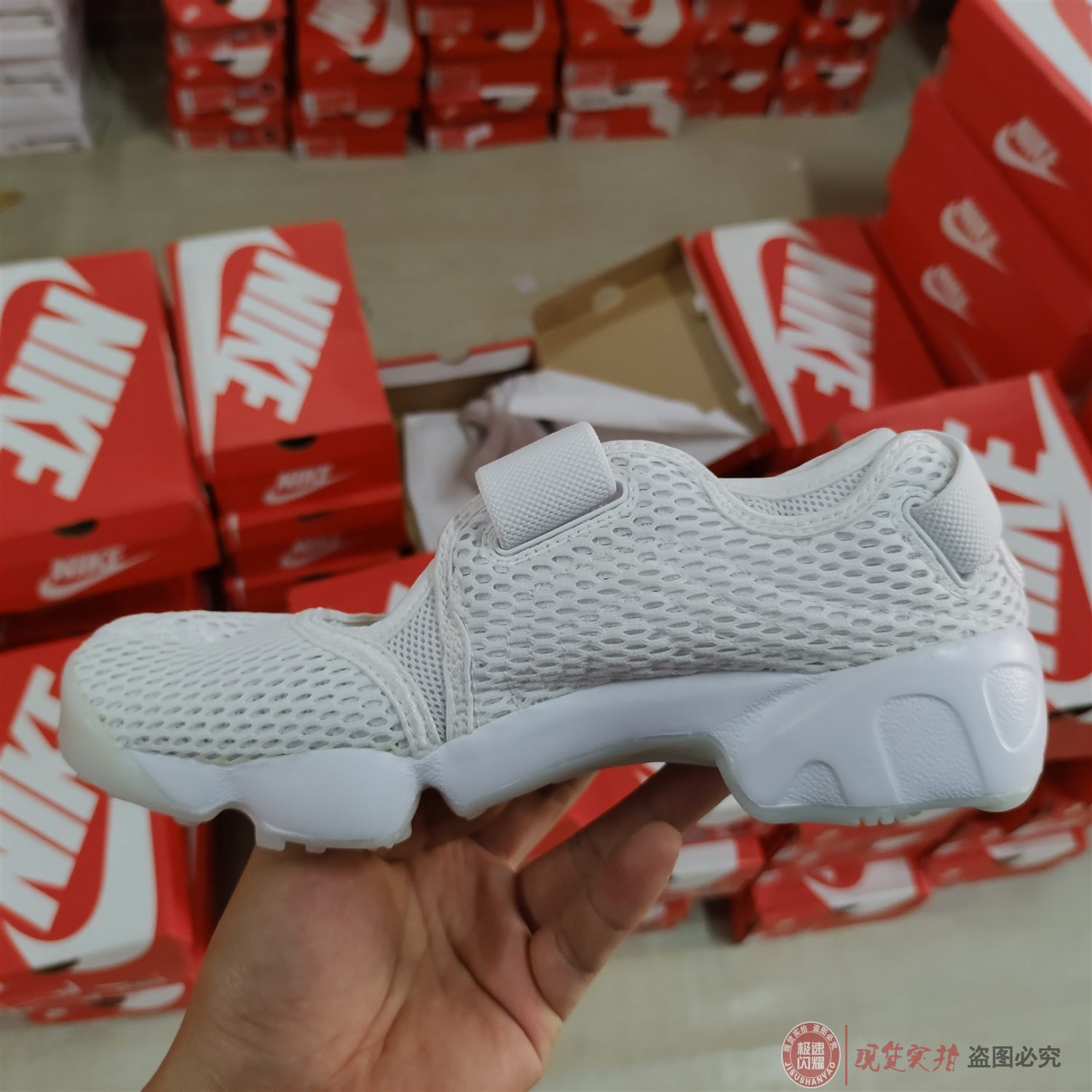 Nike AIR RIFT BR 女子忍者分趾透气镂空休闲鞋 848386-001-100 - 图2