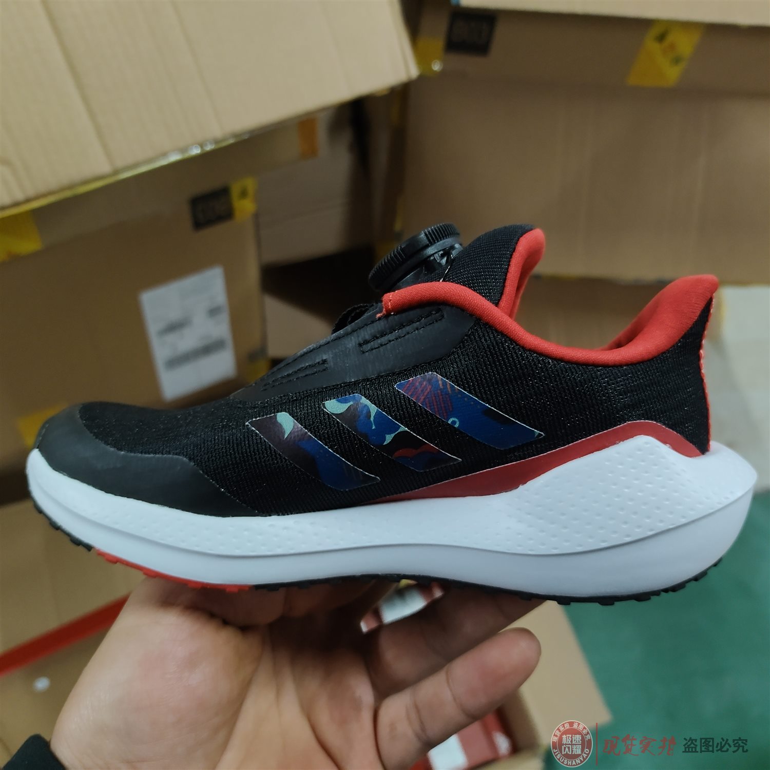 Adidas  男女中大儿童缓震舒适透气运动鞋 FZ4590 GY6576 GZ4518 - 图1