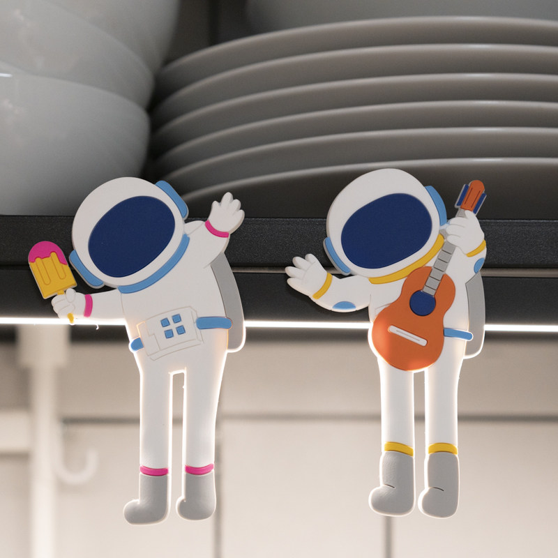 创意可爱宇航员挂钩冰箱贴磁力个性家居厨房装饰收纳INS风挂钥匙,淘宝优惠券,粉丝福利购,淘宝优惠卷