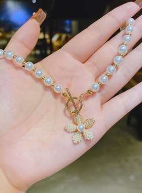 轻奢复古巴洛克复古珍珠项链女气质设计感花瓣吊坠冷淡风锁骨链潮