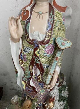 观音佛像观世音菩萨南海乘龙观自在寺庙家用佛堂供奉陶瓷摆件40吋