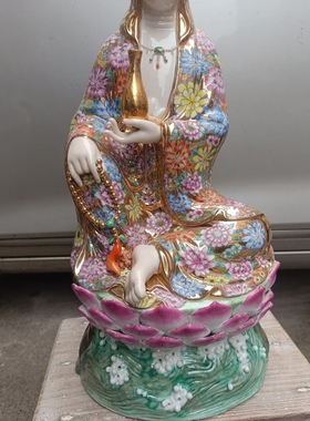 精品金地万花坐莲手持玉净瓶佛珠观世音菩萨手工陶瓷雕塑摆件53cm