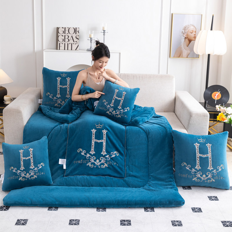 简约现代抱枕被子两用加厚沙发盖毯牛奶绒车载靠垫办公室午休枕头,淘宝优惠券,粉丝福利购,淘宝优惠卷