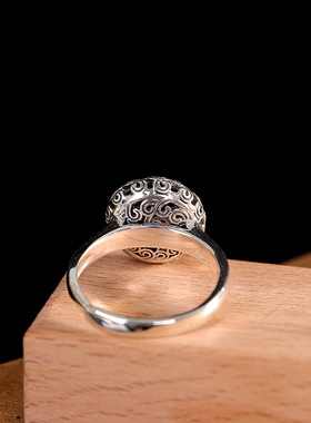 人品银品S925纯银镶嵌南红玛瑙镂空祥云戒指个性百搭女款小众指环