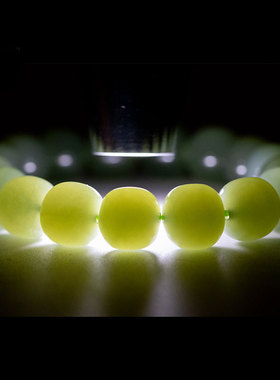 玉雕湾老型珠手链和田玉