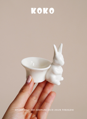 白色可爱兔子陶瓷烛台