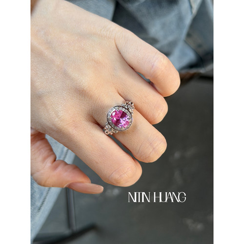 NITIN HUANG 培育粉色蓝宝石戒指 通体925纯银镀金 芭比仙女粉 - 图0