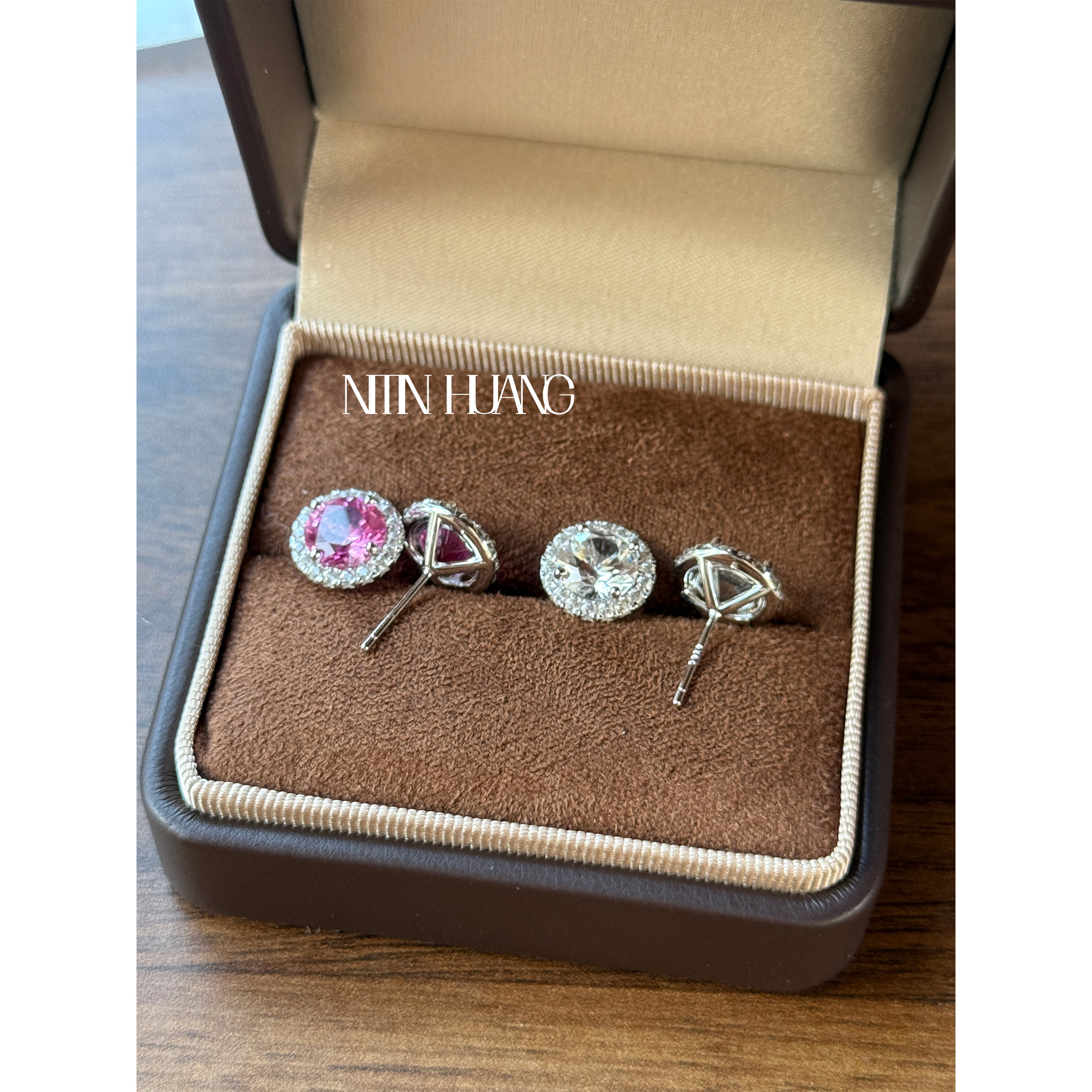 NITINHUANG露思同款培育蓝宝石单边1.5克拉围钻耳钉通体925纯银,淘宝优惠券,粉丝福利购,淘宝优惠卷