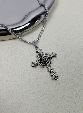 玫瑰十字架男项链吊坠嘻哈钛钢