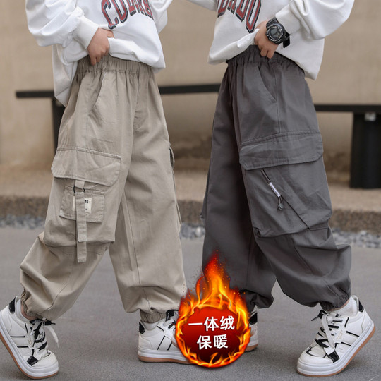 痞帅风男童工装裤一体绒秋冬款2025新款儿童加绒裤子男孩保暖长裤