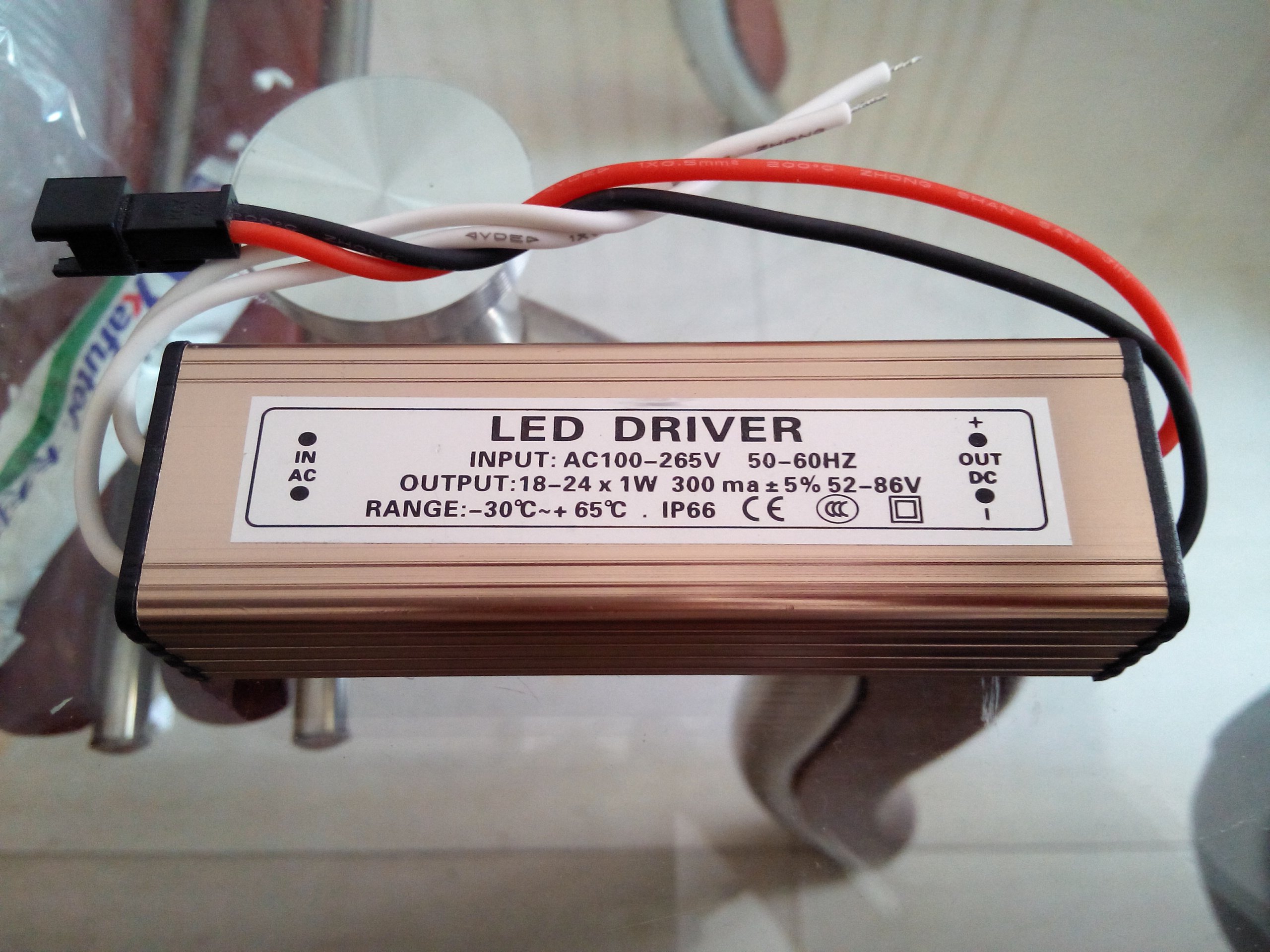 8-12w防水驱动电源 10w 投光灯电源天花灯led恒流驱动铝壳灌胶