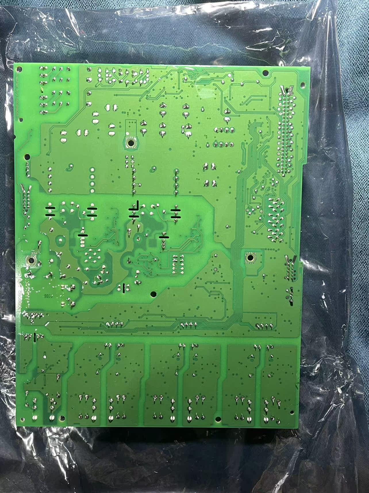 130B6060 1/2丹佛斯变频器FC101 FC111电源驱动板触发板45KW-90KW - 图1