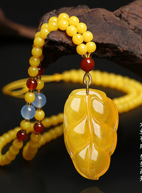 厂家直销直播供货无事牌鸡油黄牡丹花雕刻二代蜜蜡吊坠女毛衣链