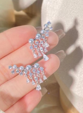 S925个性时尚蝴蝶款新娘装耳钉