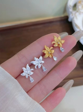 s925纯银精致水滴百合花耳钉女