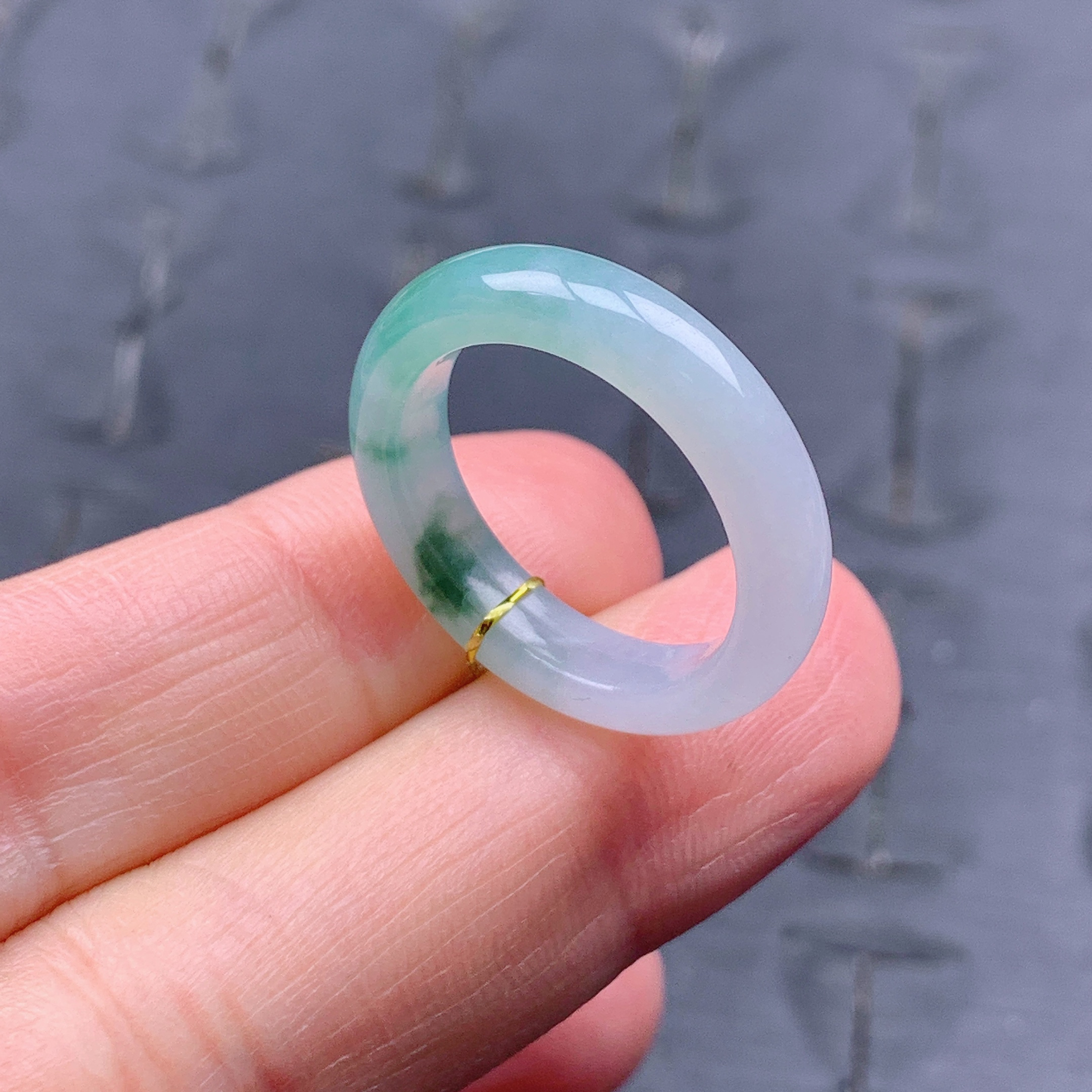 13-14号缅甸天然A货翡翠T619 内径17.1/4.5/3.3mm 带底色飘花戒指 - 图1