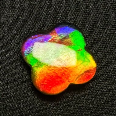 天然加拿大斑彩石水晶面四叶草裸石