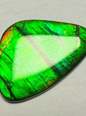 天然加拿大斑彩石树脂面绿三角裸石