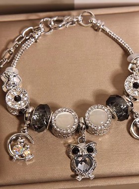 新中式高档灰色琉璃珠手链女款轻奢小众复古猫头鹰吊坠手串手饰品