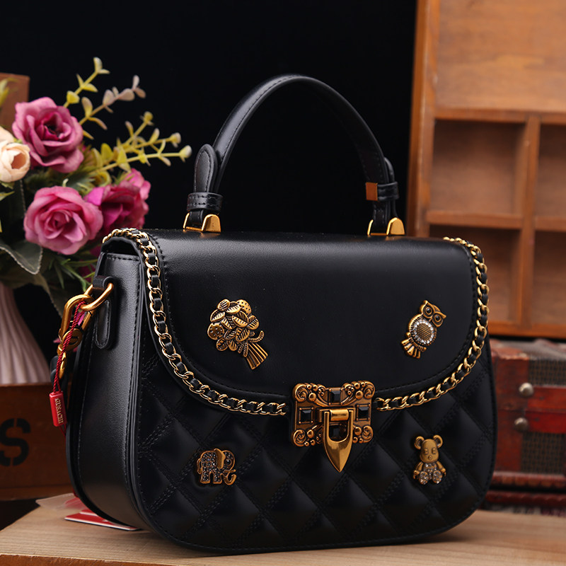 古萨驰正品真皮女包2025新款时尚徽章百搭休闲菱格单肩斜挎小圆包,淘宝优惠券,粉丝福利购,淘宝优惠卷