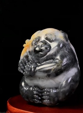 黑白分明把玩件新疆和田玉籽料