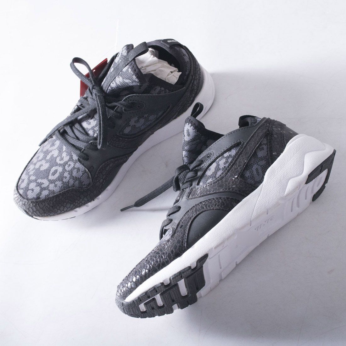 孤品清货有38码~品牌尾货内里加绒女士系带运动鞋耐磨防滑跑步鞋,淘宝优惠券,粉丝福利购,淘宝优惠卷