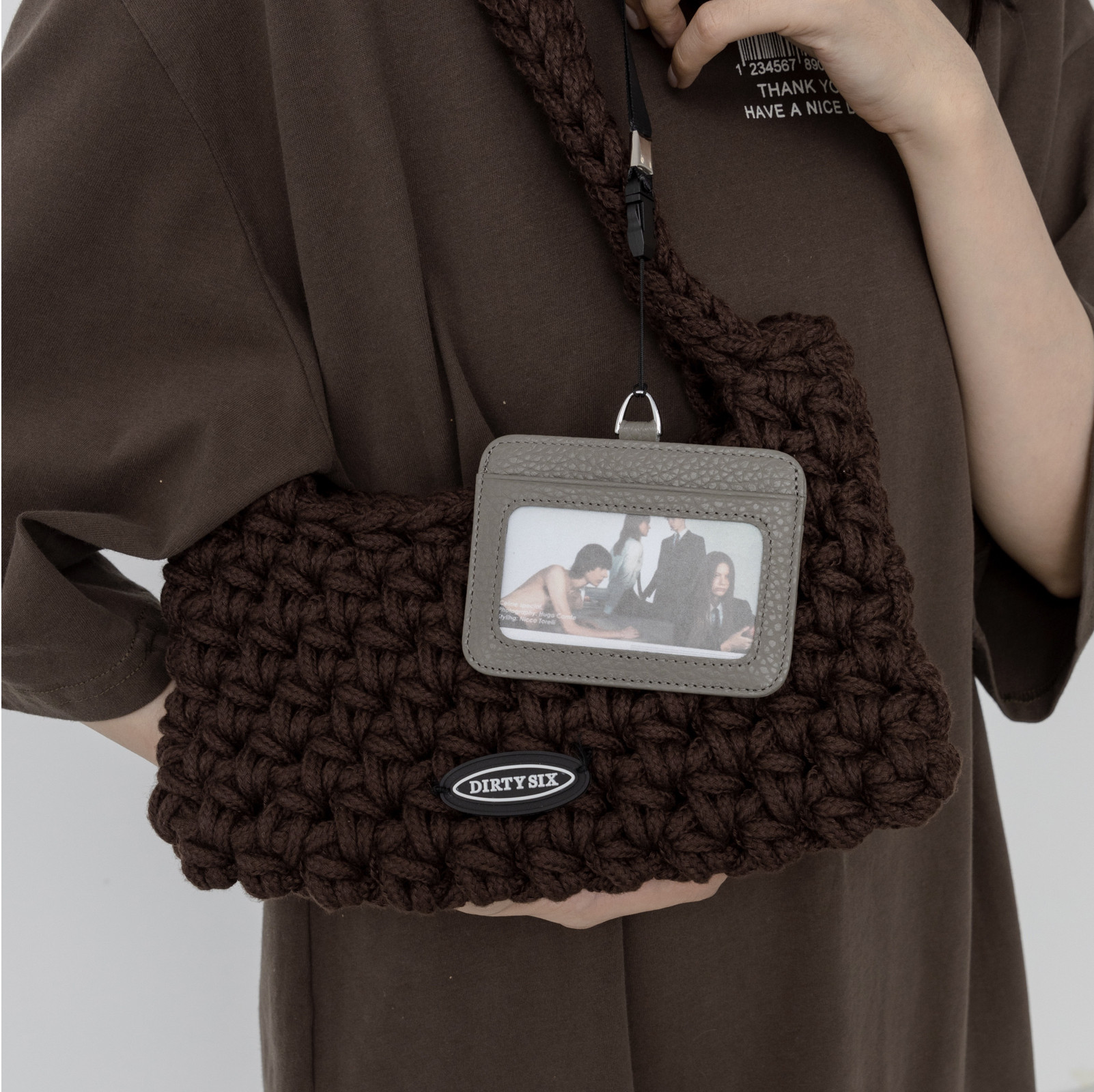 DirtySix •原创 Ivy League 送挂绳 包挂 牛皮卡套 - 图1