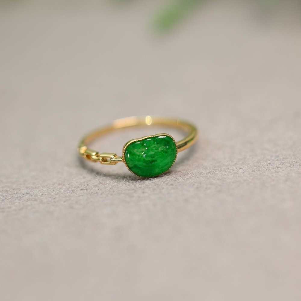 Spicy Green Natural Grade A Jade Ruyi Head Ring