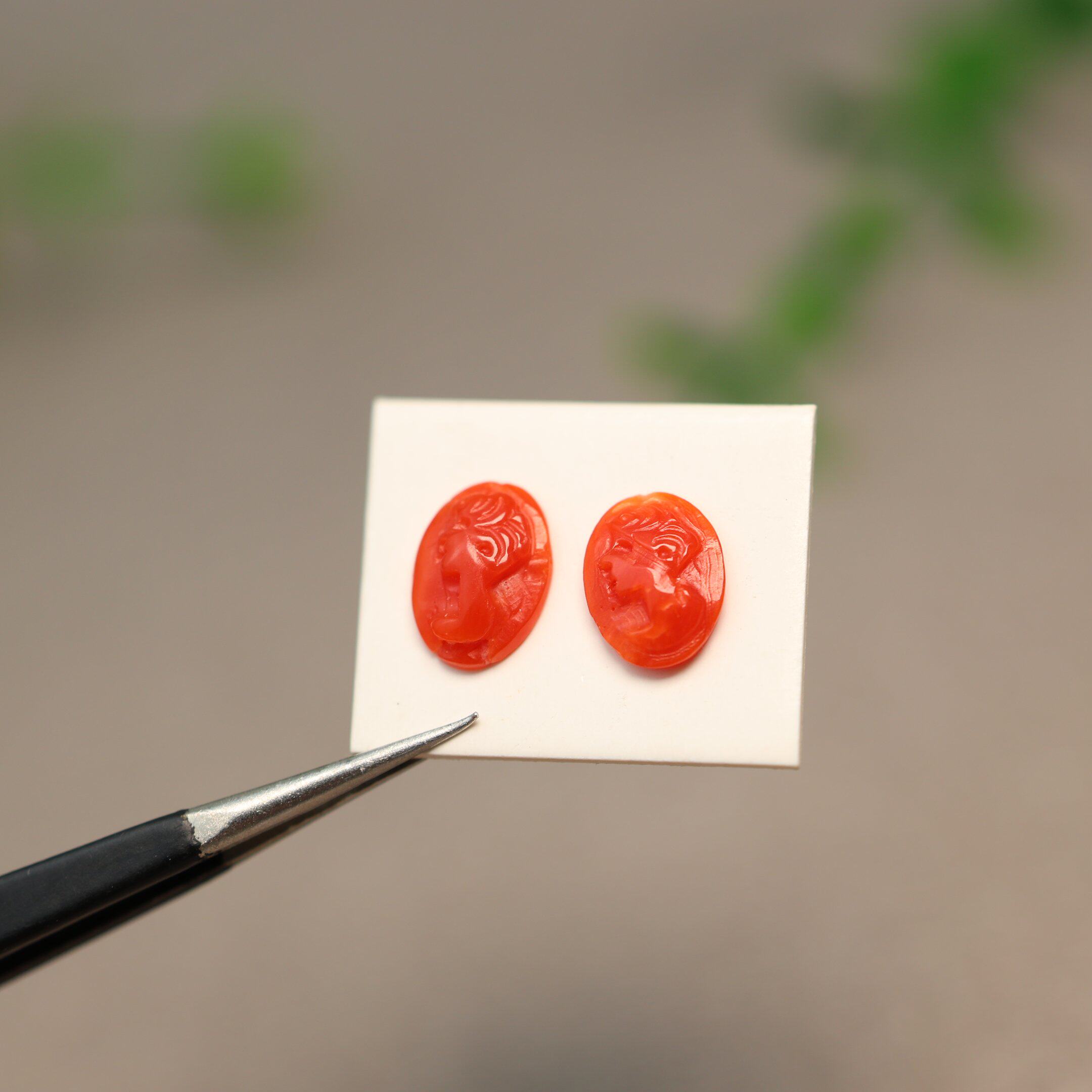 Natural organic ruby ​​character head ring face