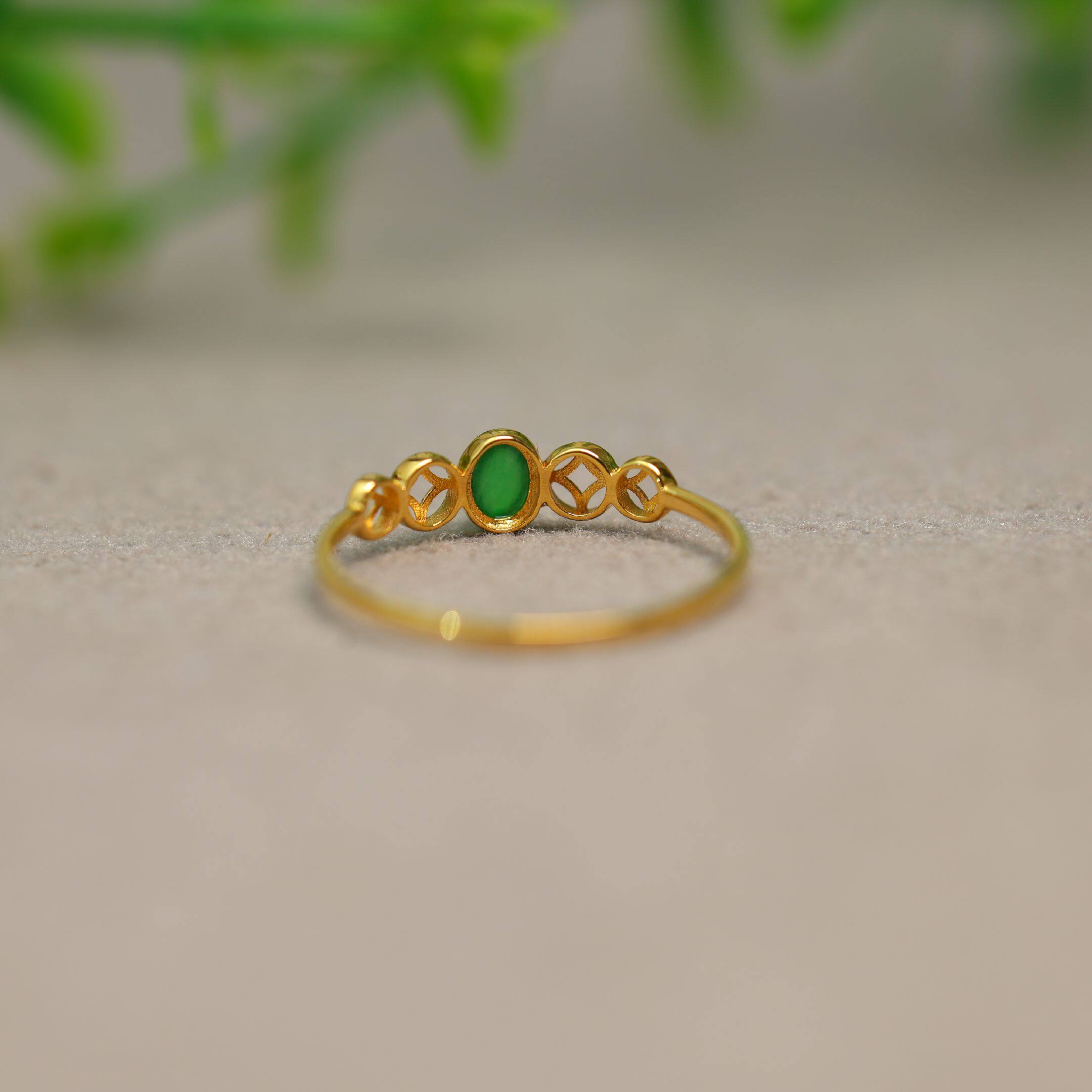 Myanmar natural A-grade jadeite small egg ring