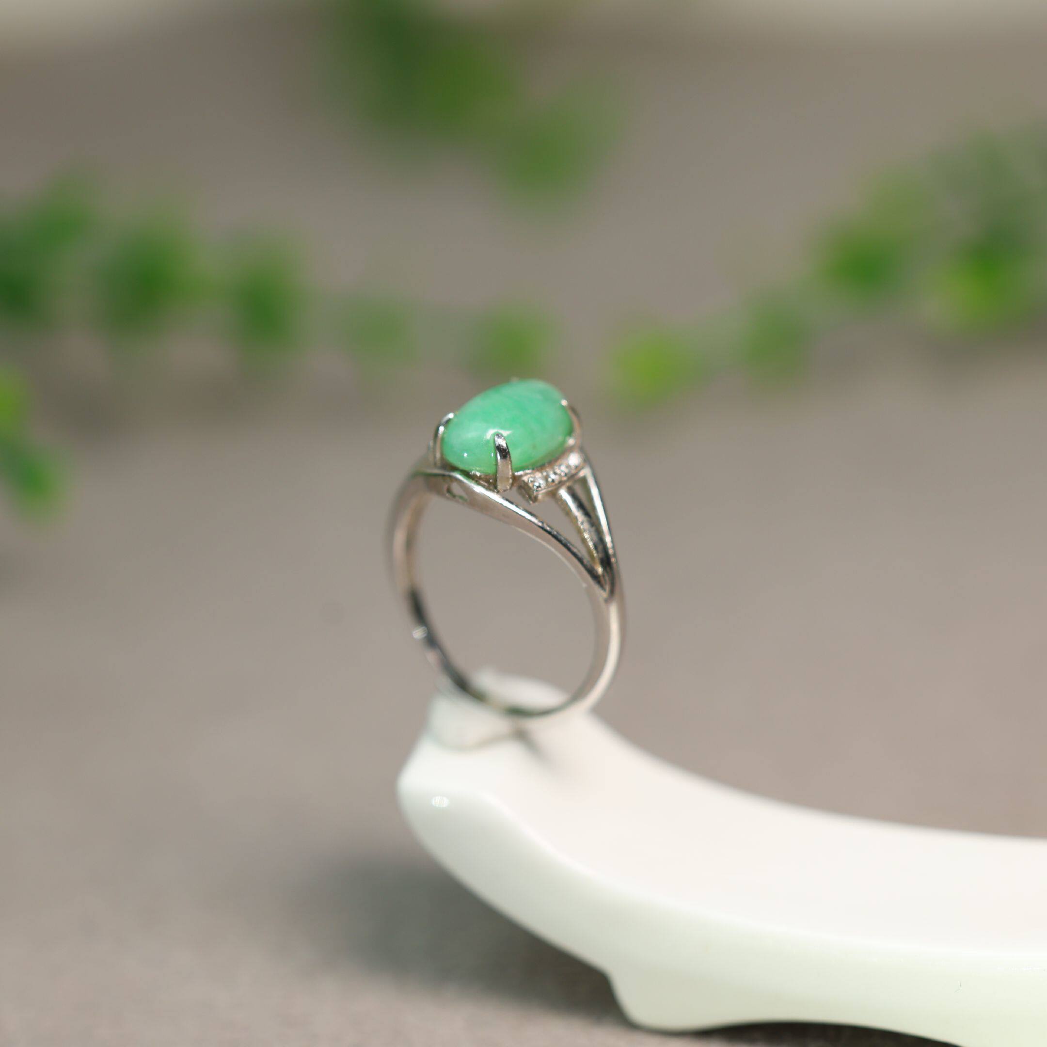 Natural Grade A Jade Oval Egg Ring