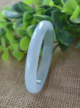 缅甸天然翡翠细条冰种手镯女款浅绿玉镯子手镯白月光晴水飘花送礼