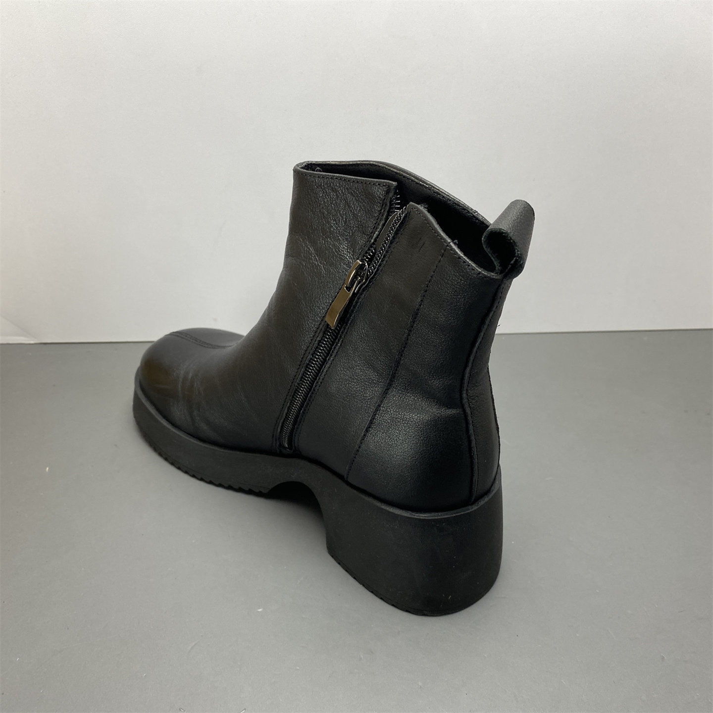 品牌断码真皮靴子女2025新款冬款牛皮短靴加厚保暖中跟切尔西靴女,淘宝优惠券,粉丝福利购,淘宝优惠卷