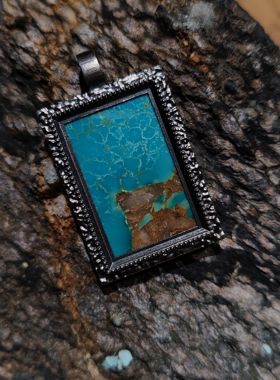 绿松石镶嵌925银吊坠油画风