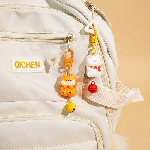 男女情侣贴贴小鼻嘎钥匙扣木鱼挂件书包学生北熊南鹅鼠鼠咕叽萌宠 - 图2