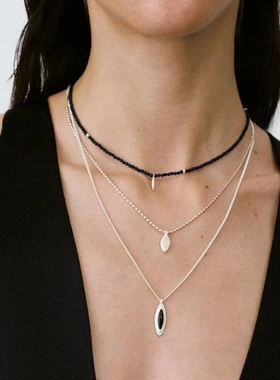 董洁同款S925纯银蓝沙石贝片项链小众设计手工磨砂肌理复古锁骨链