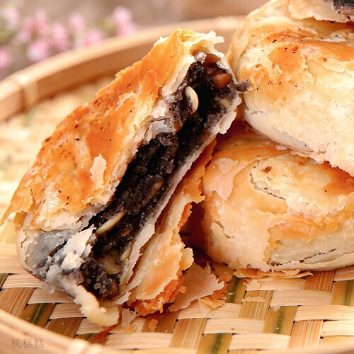 苏式黑芝麻果仁椒盐月饼酥皮咸甜坚果仁芝麻味黑麻老式筒装土月饼 - 图2